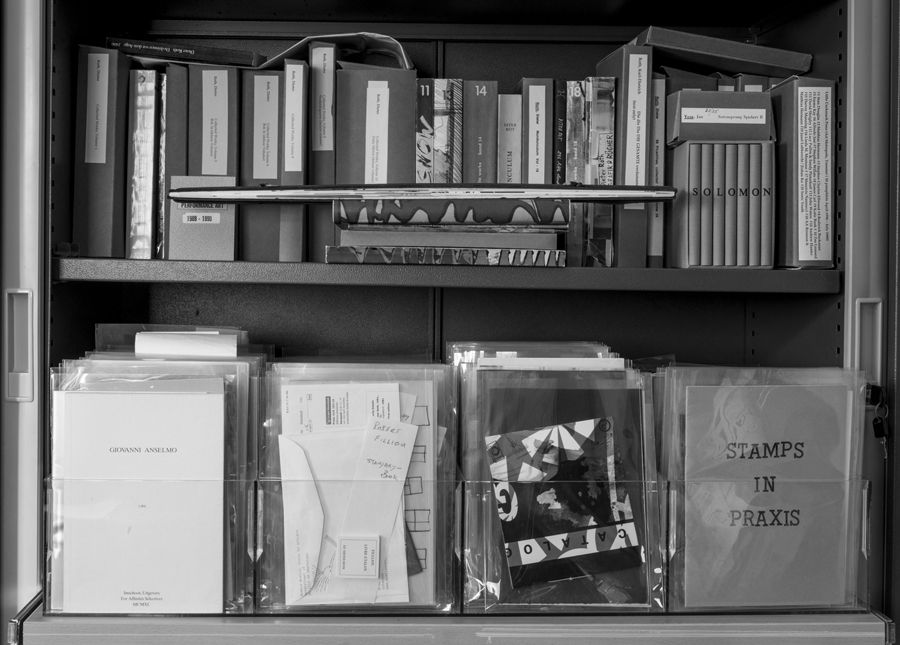 2_gg section artist books collectionlight