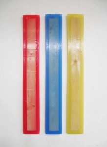 Paoline Prioult,Triptyque de cire perdue, 2016. Paraffine, colorants et bois, 160 x 22 x 4,5 cm chaque. © Paoline Prioult. Courtesy the artist 